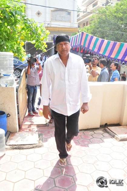 Celebrities-Pay-Homage-To-Edida-Nageswara-Rao